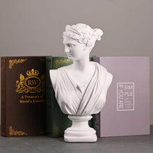 Cargar imagen en el visor de la galería, Ancient Greek Mythology Apollo Figurine Artemis Statue Sculpture Decoration Creative Home Decoration Nordic Living Room Artwork